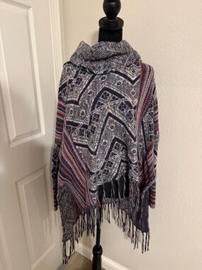 Cozy Patterned Fringe Poncho Shirt in Navy, Gray & Rust